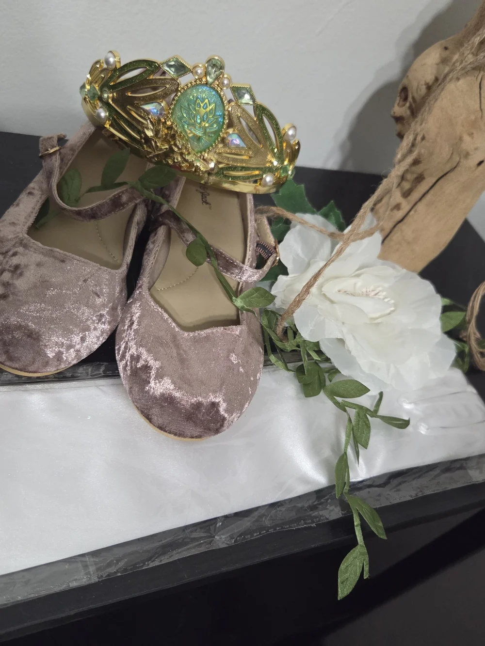 Trish Scully Frog Princess Gown & Belt Set + Accessories